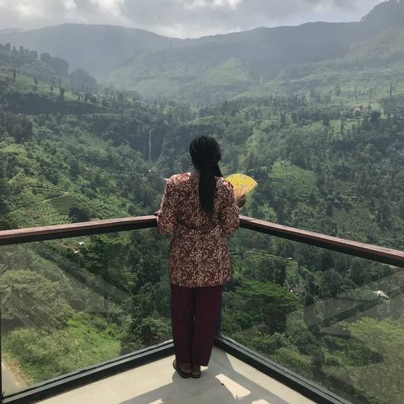 Meet your Posher! - Picture 2 of 2